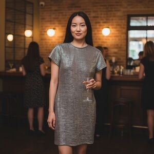 Alice & Olivia silver metallic  sheath cocktail dress short sleeves